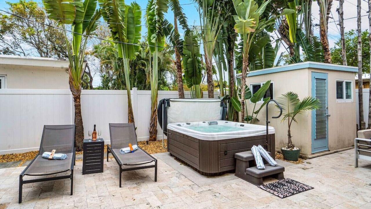 Photo of Patio Balcony in Middle River Terrace