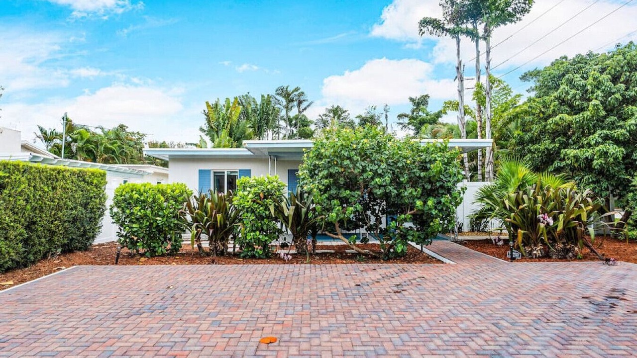 Photo of Outdoor in Middle River Terrace