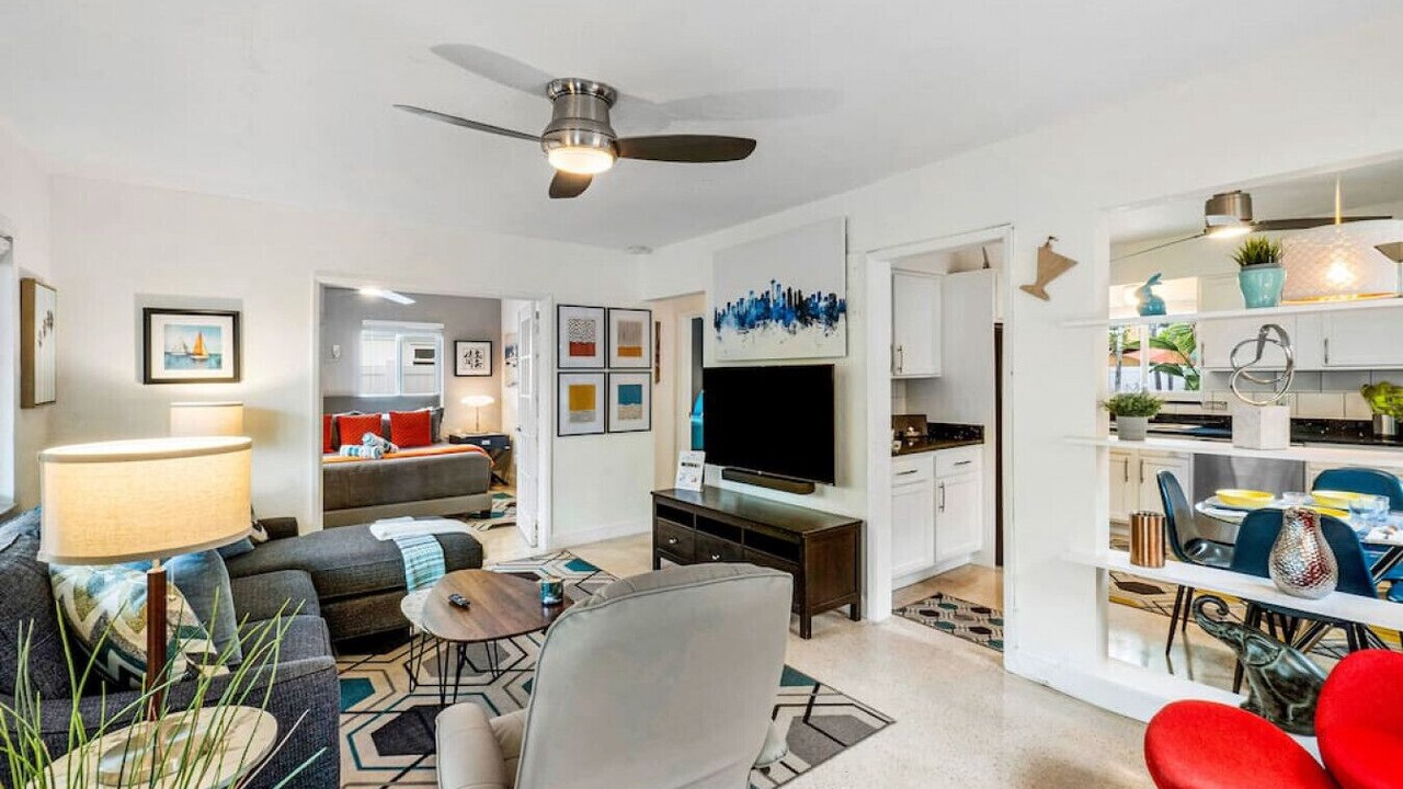Photo of Livingroom in Middle River Terrace
