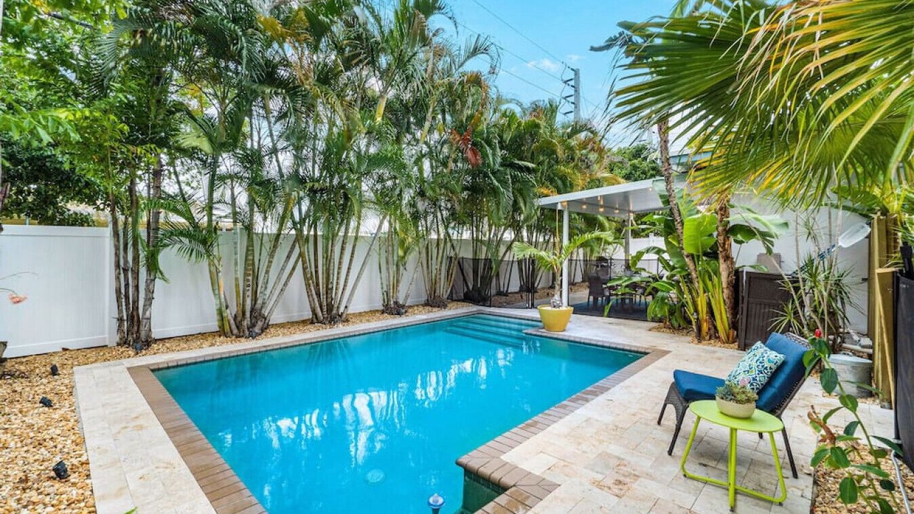 Photo of Outdoor in Middle River Terrace