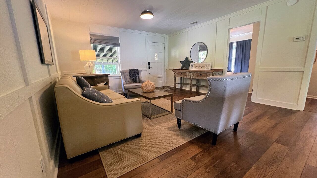 Photo of Livingroom in Cedar Bluff
