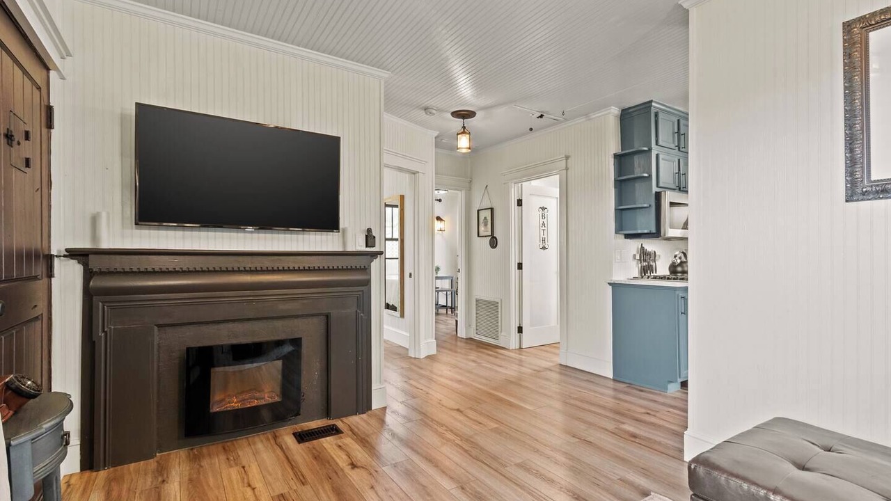 Photo of Bedroom in East Pensacola Heights