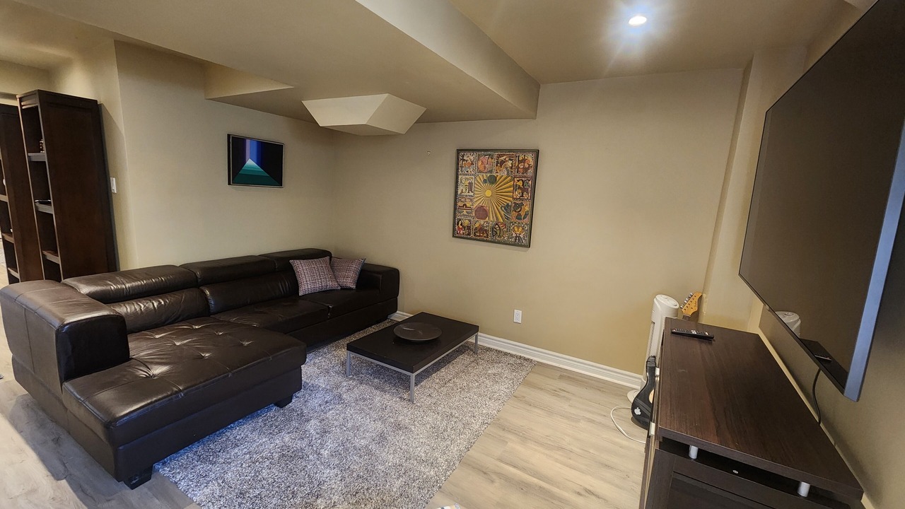 Photo of Livingroom in Churchill Meadows