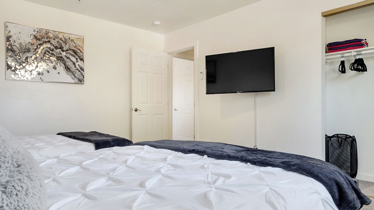 Photo of Bedroom in Lennox
