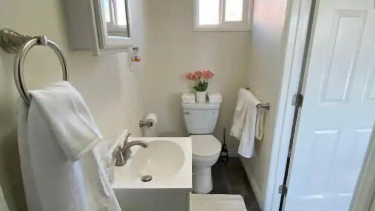 Photo of Bathroom in Hawthorne