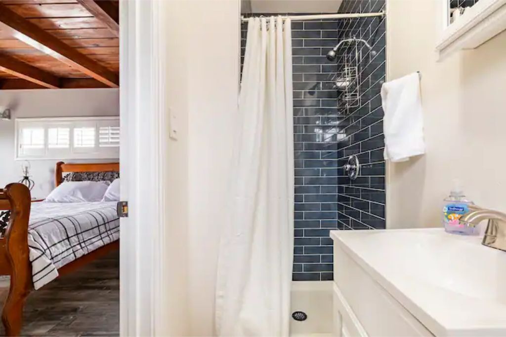 Photo of Bathroom in Hawthorne