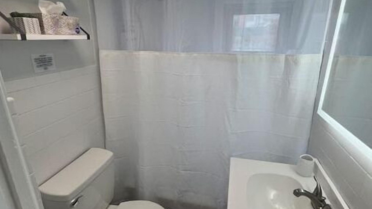 Photo of Bathroom in Lyndhurst