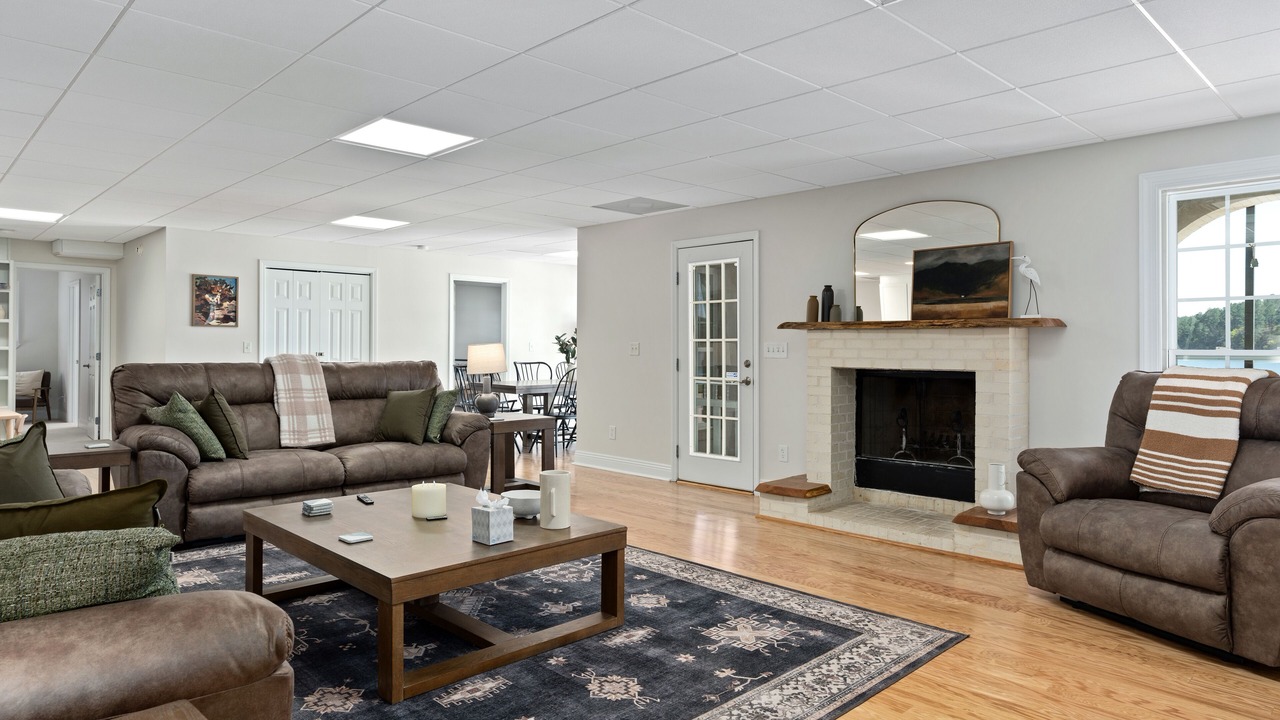 Photo of Livingroom in Shelby