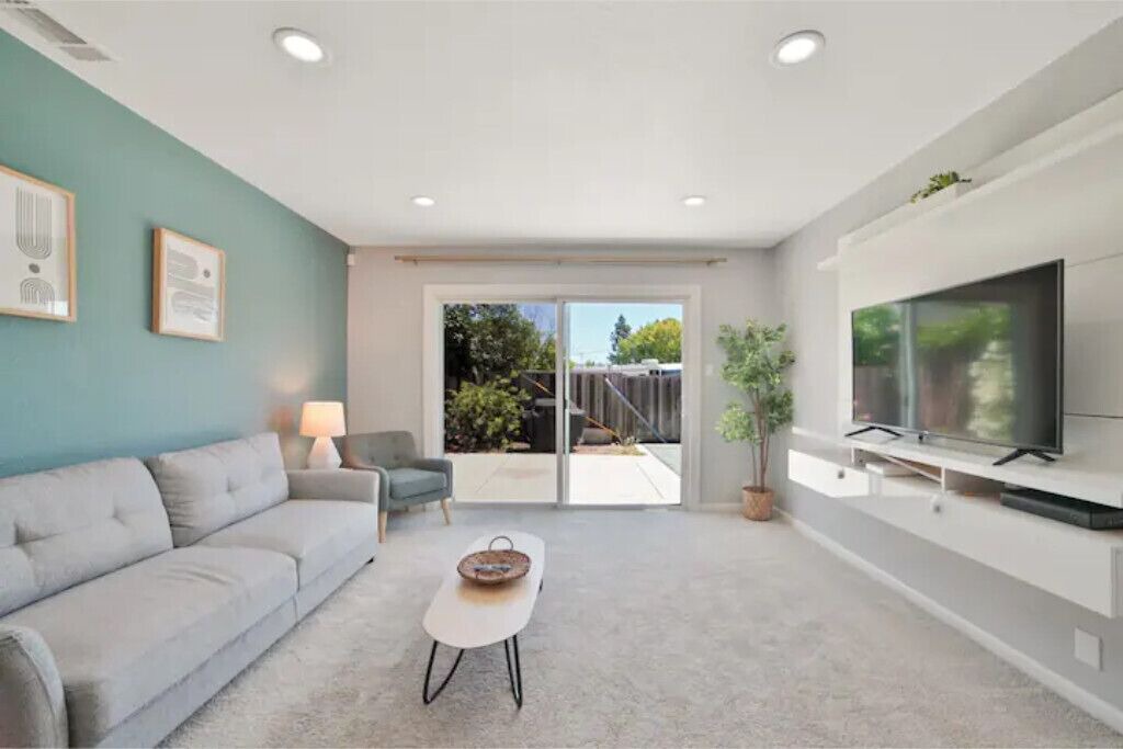 Photo of Livingroom in Edenvale