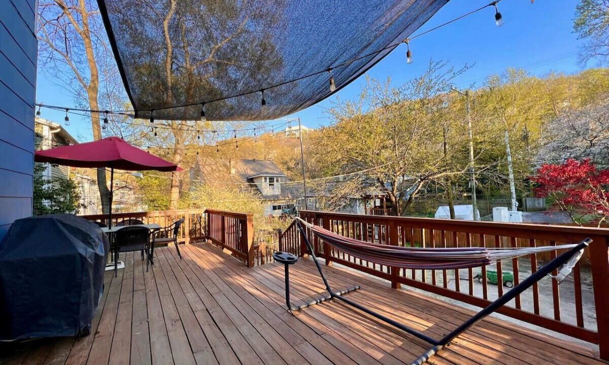 Photo of Outdoor in Five Points South