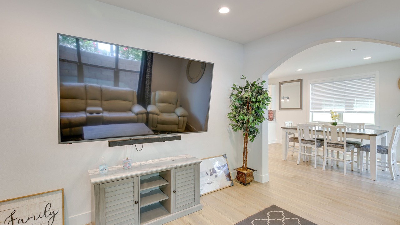 Photo of Livingroom in Paramount