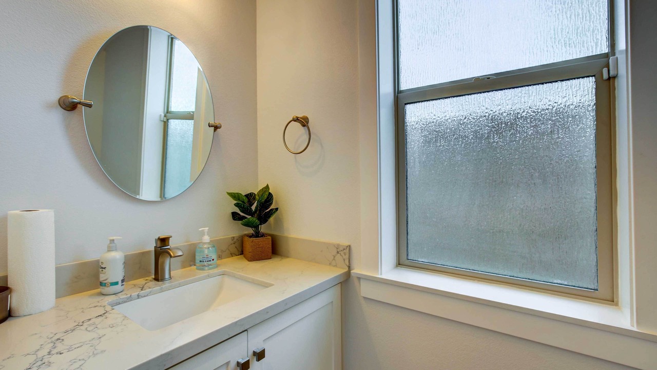 Photo of Bathroom in Paramount
