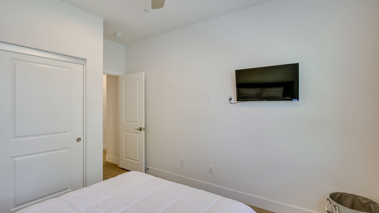 Photo of Bedroom in Paramount