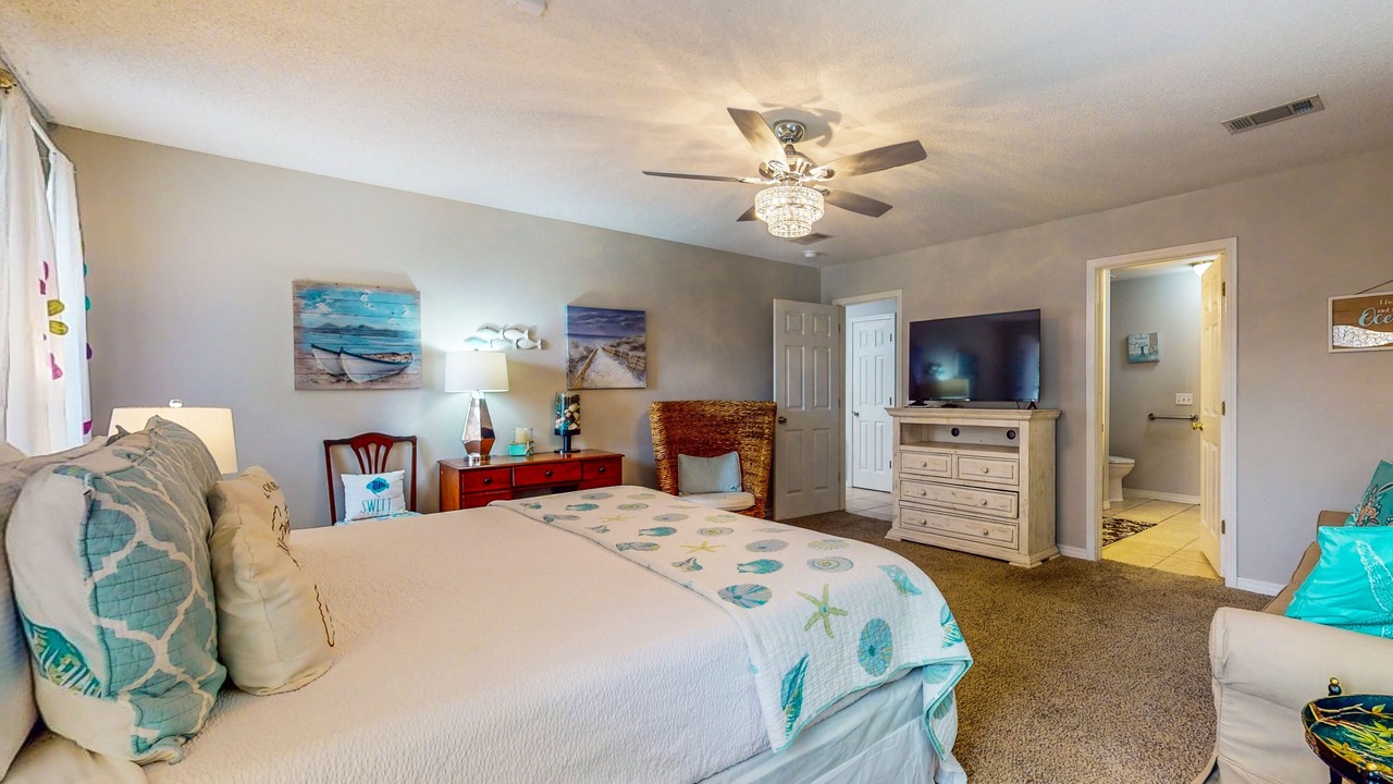 Photo of Bedroom in Ono Island