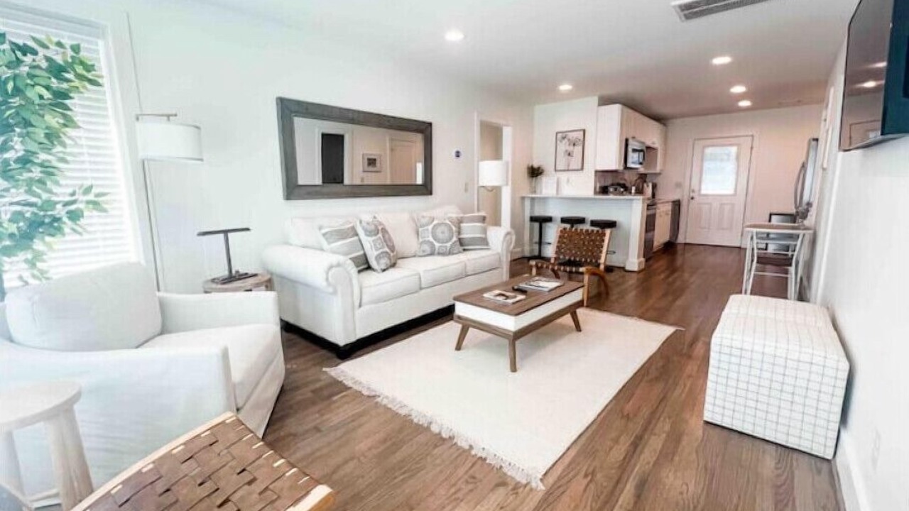 Photo of Livingroom in Homewood