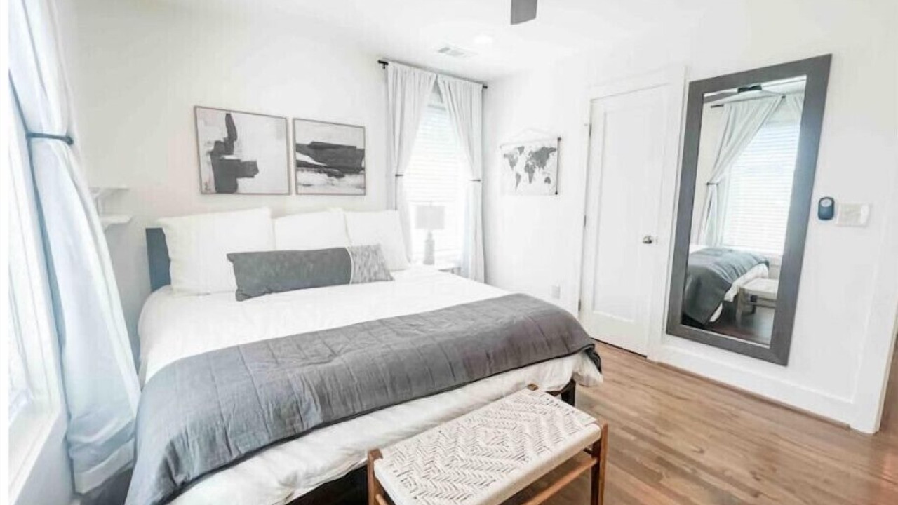 Photo of Bedroom in Homewood