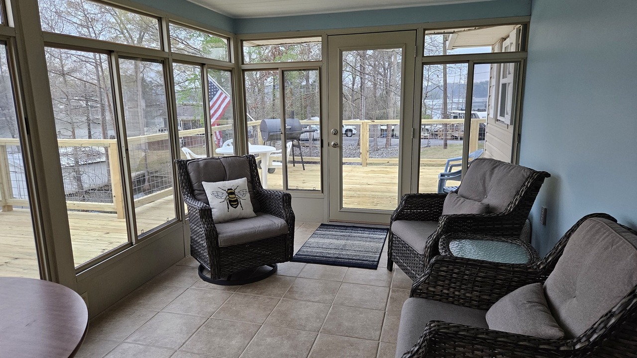 Photo of Bedroom in Titus
