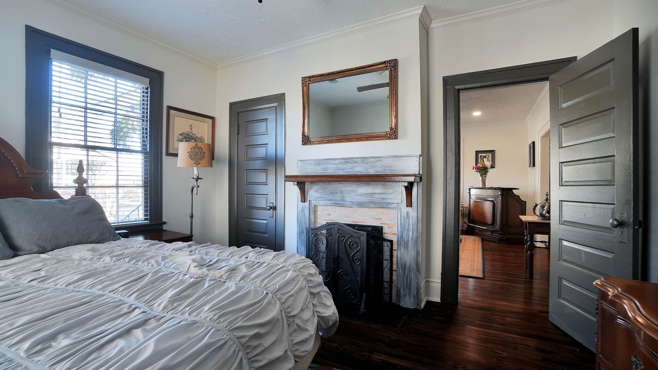 Photo of Bedroom in Montgomery