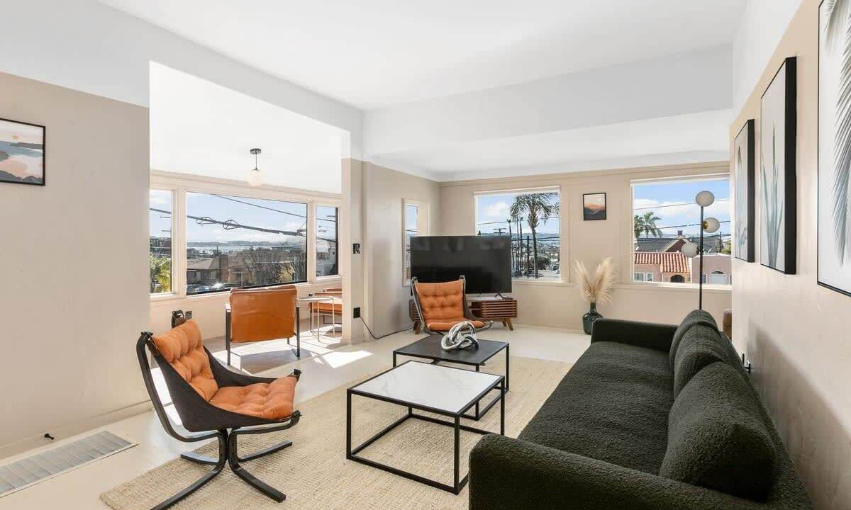 Photo of Livingroom in Bankers Hill