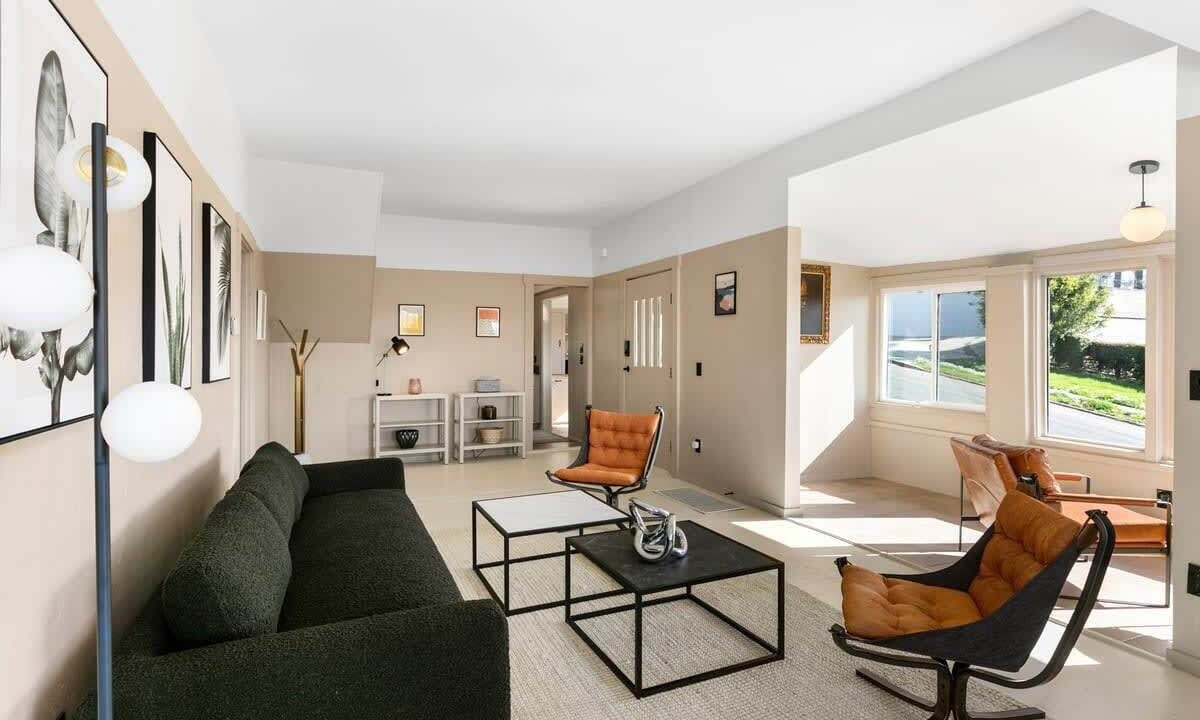 Photo of Livingroom in Bankers Hill