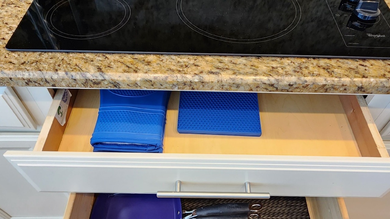 Photo of Kitchen in Avalon by the Sea