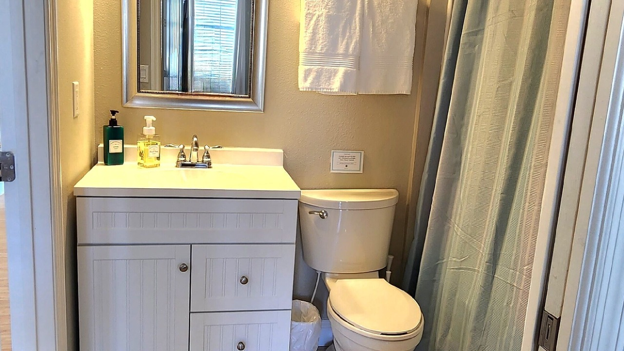 Photo of Bathroom in Avalon by the Sea