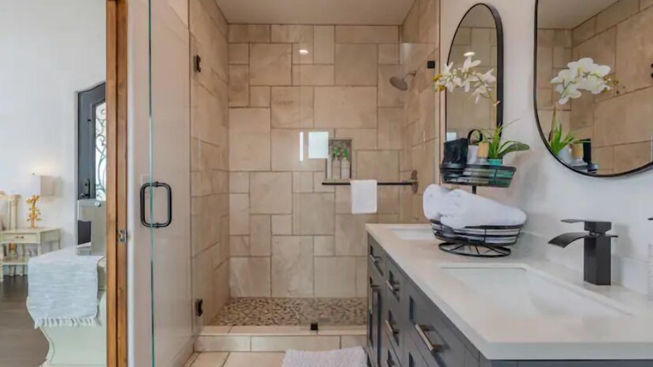 Photo of Bathroom in Elkhorn