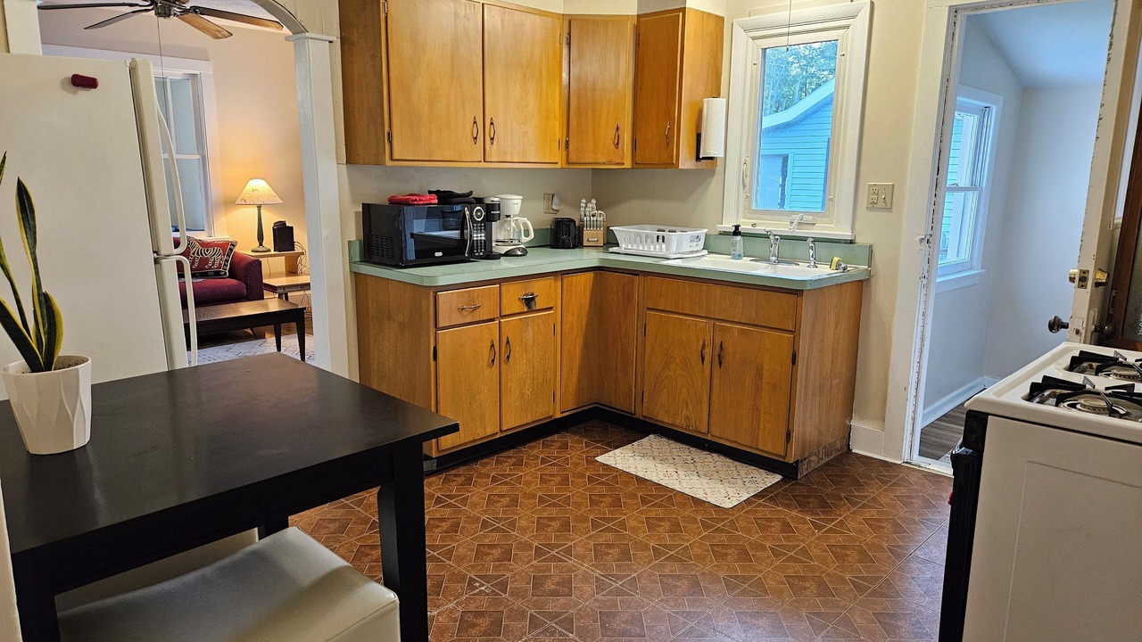 Photo of Kitchen in Lake Erie Beach