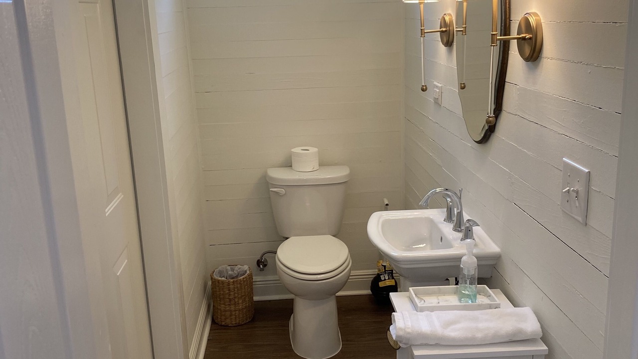 Photo of Bedroom in Northport
