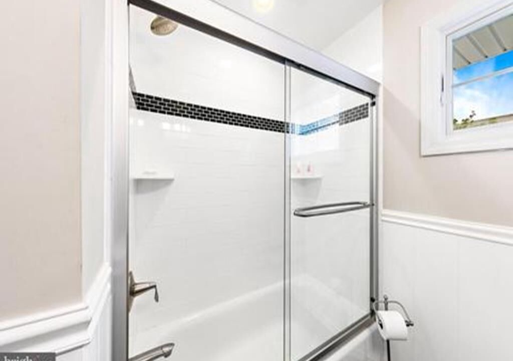 Photo of Bathroom in Beach Haven Gardens