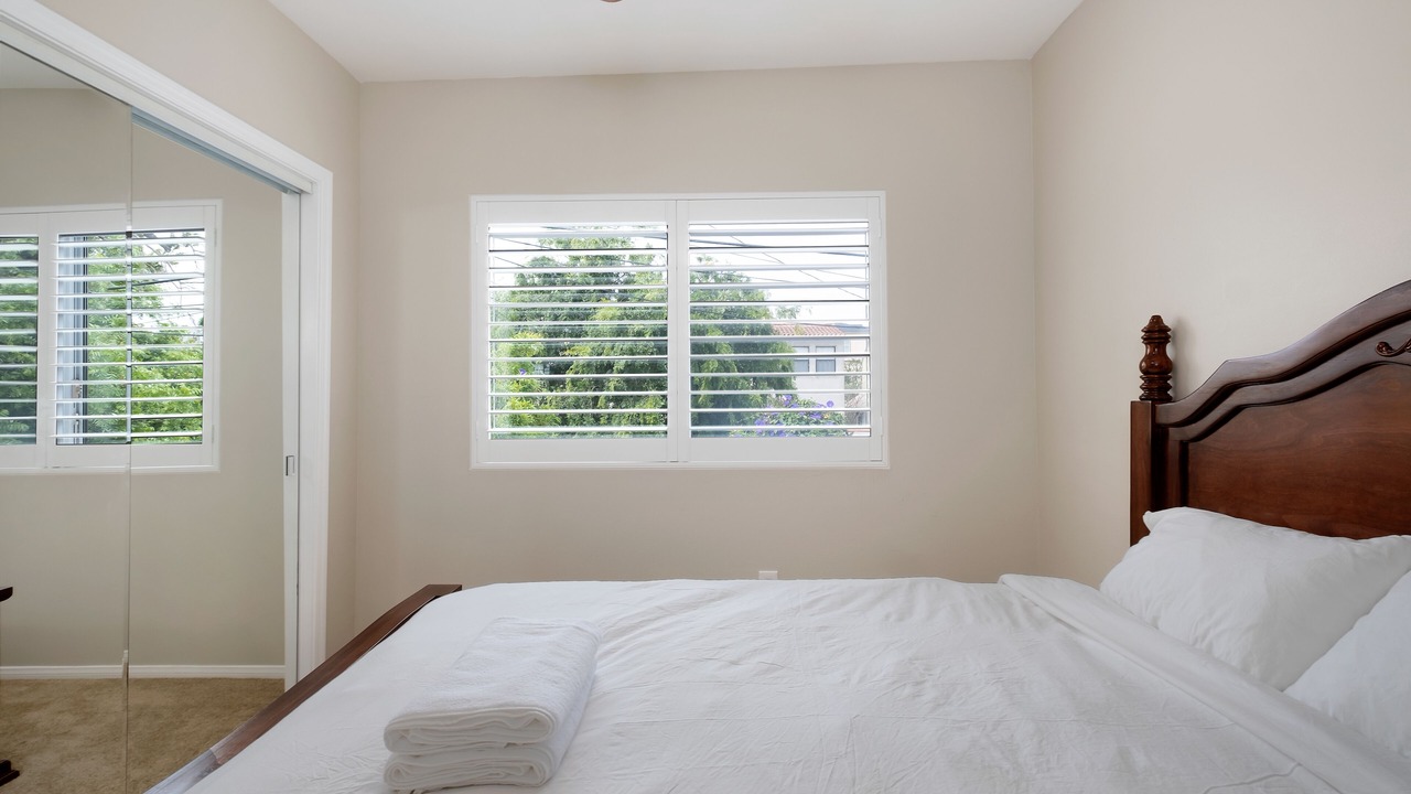 Photo of Bedroom in Mid-Wilshire