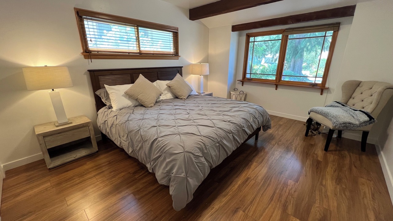 Photo of Bedroom in Woodland Hills