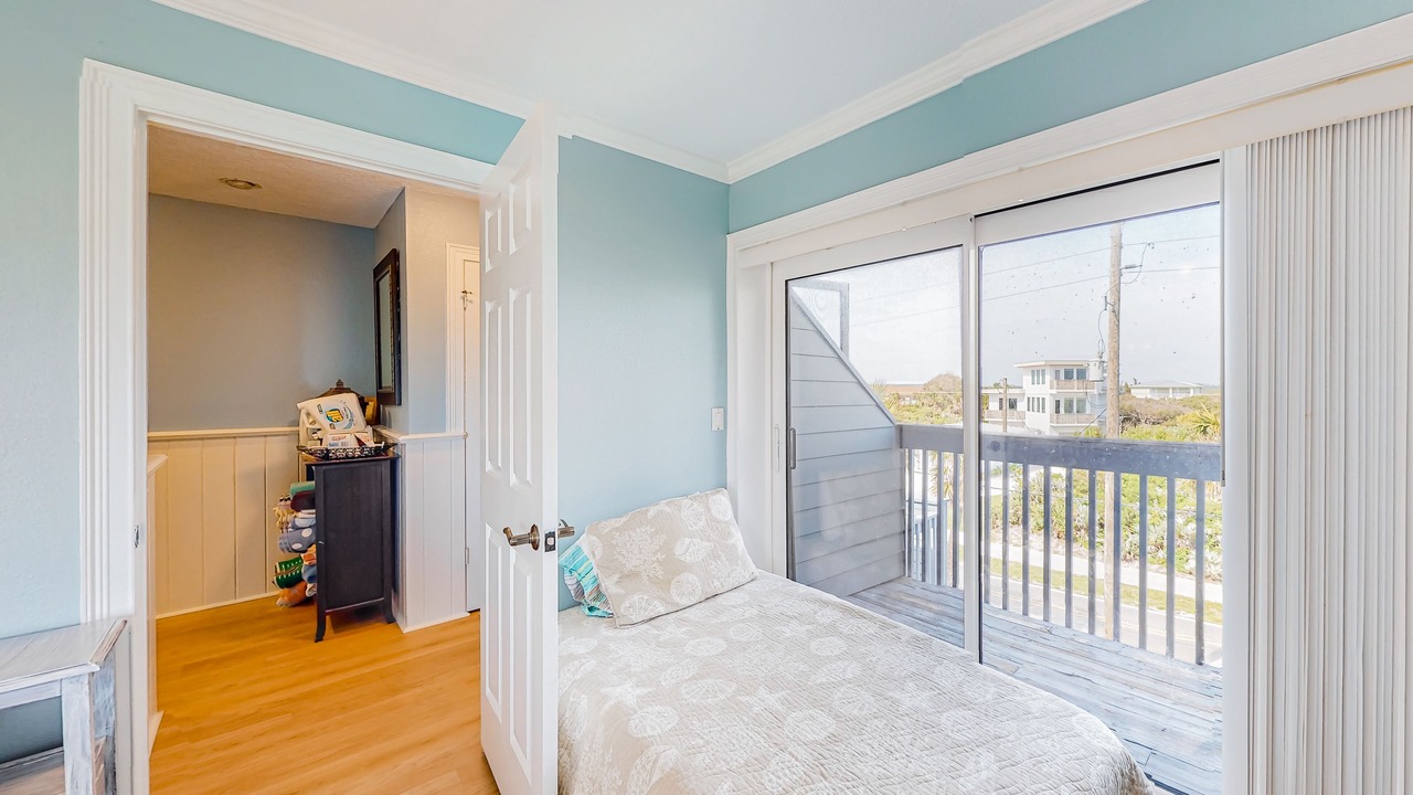 Photo of Bedroom in Ponce Inlet