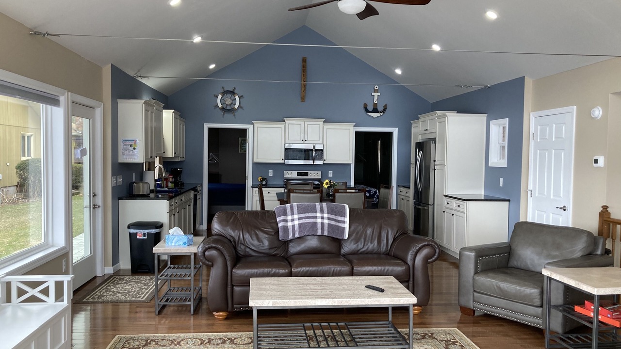 Photo of Livingroom in Penn Yan
