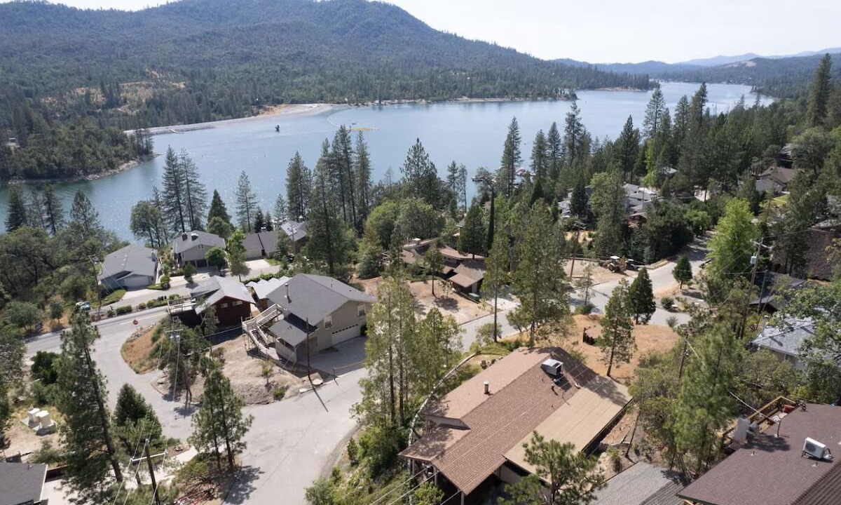Photo of Others in Wishon
