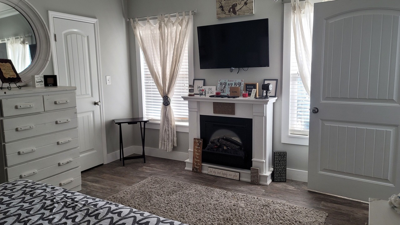 Photo of Bedroom in Childersburg