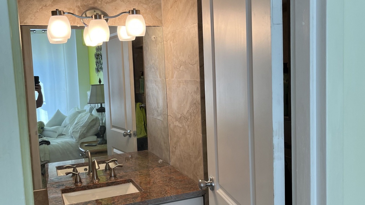 Photo of Bathroom in Discovery Bay