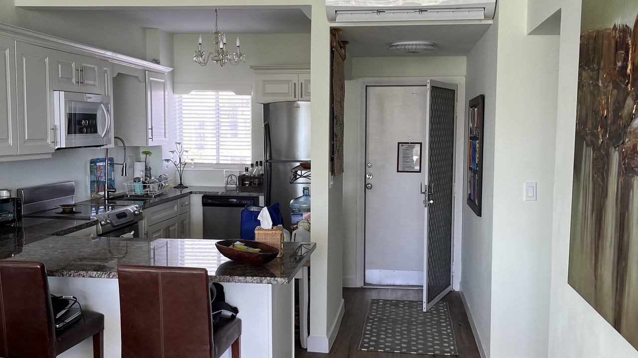 Photo of Kitchen in Discovery Bay