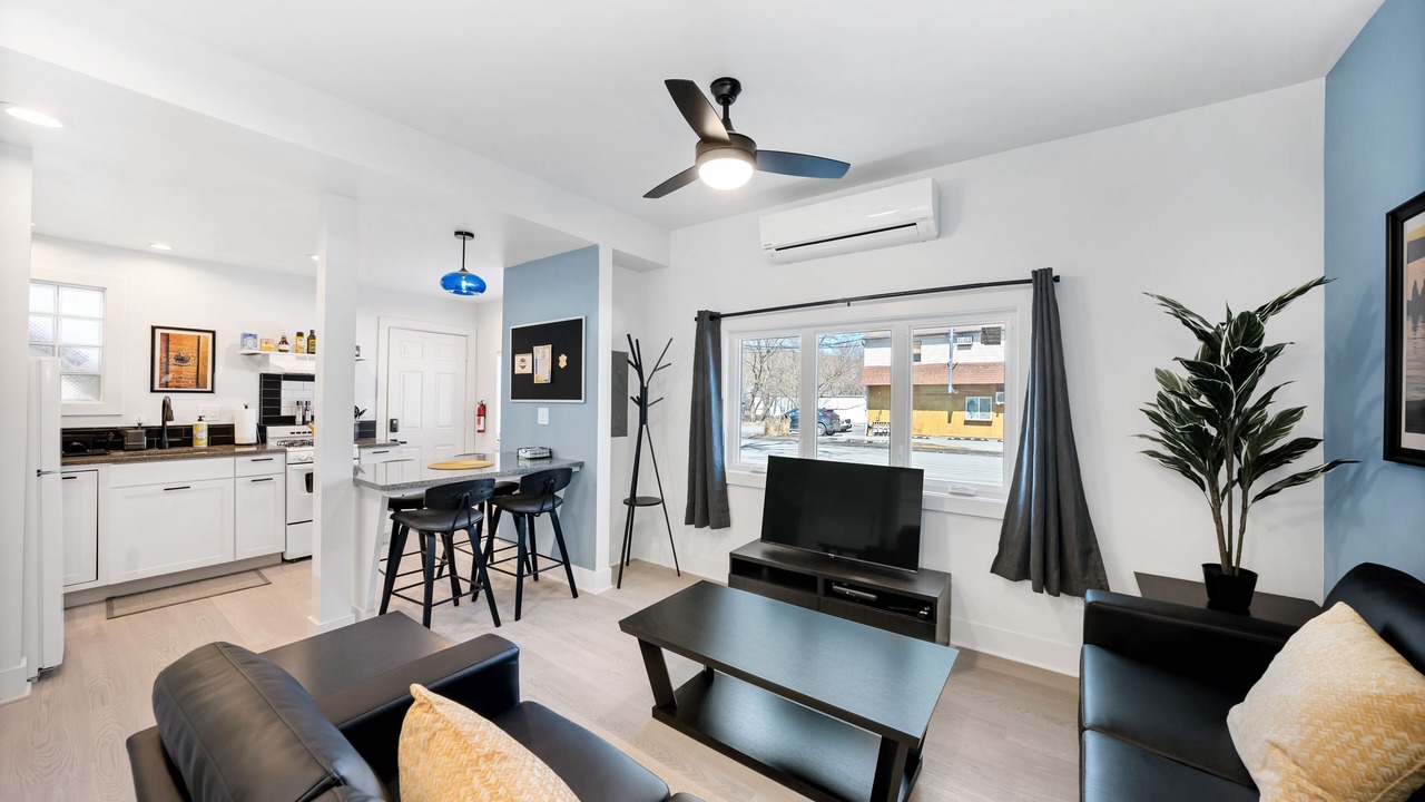 Photo of Livingroom in Greenwood Lake