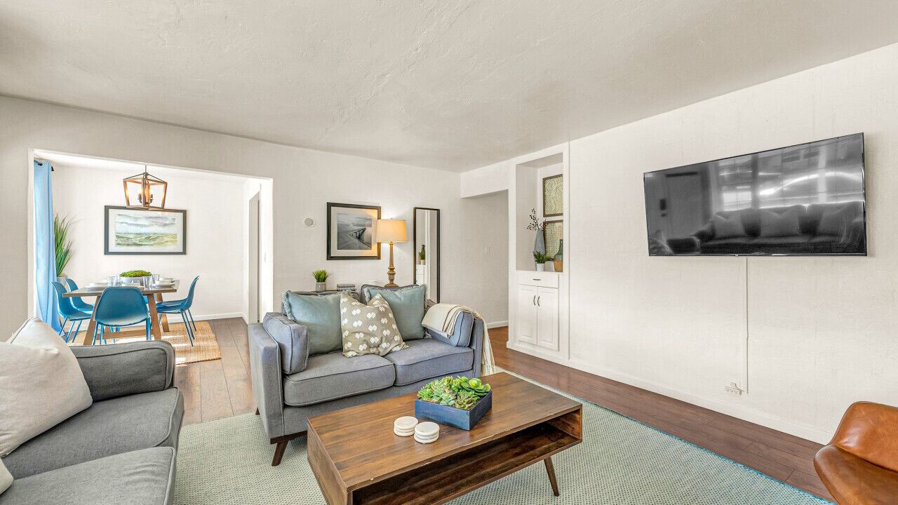 Photo of Livingroom in Del Rey Oaks