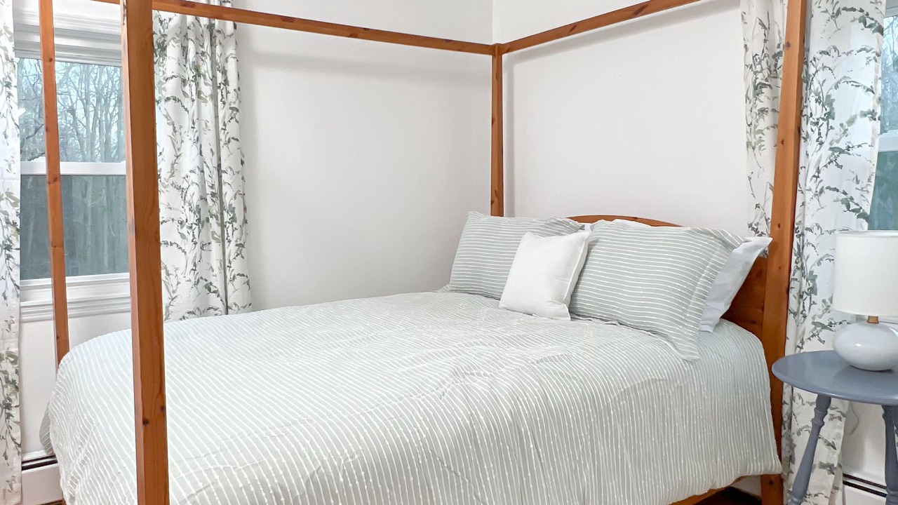 Photo of Bedroom in Middle Hope