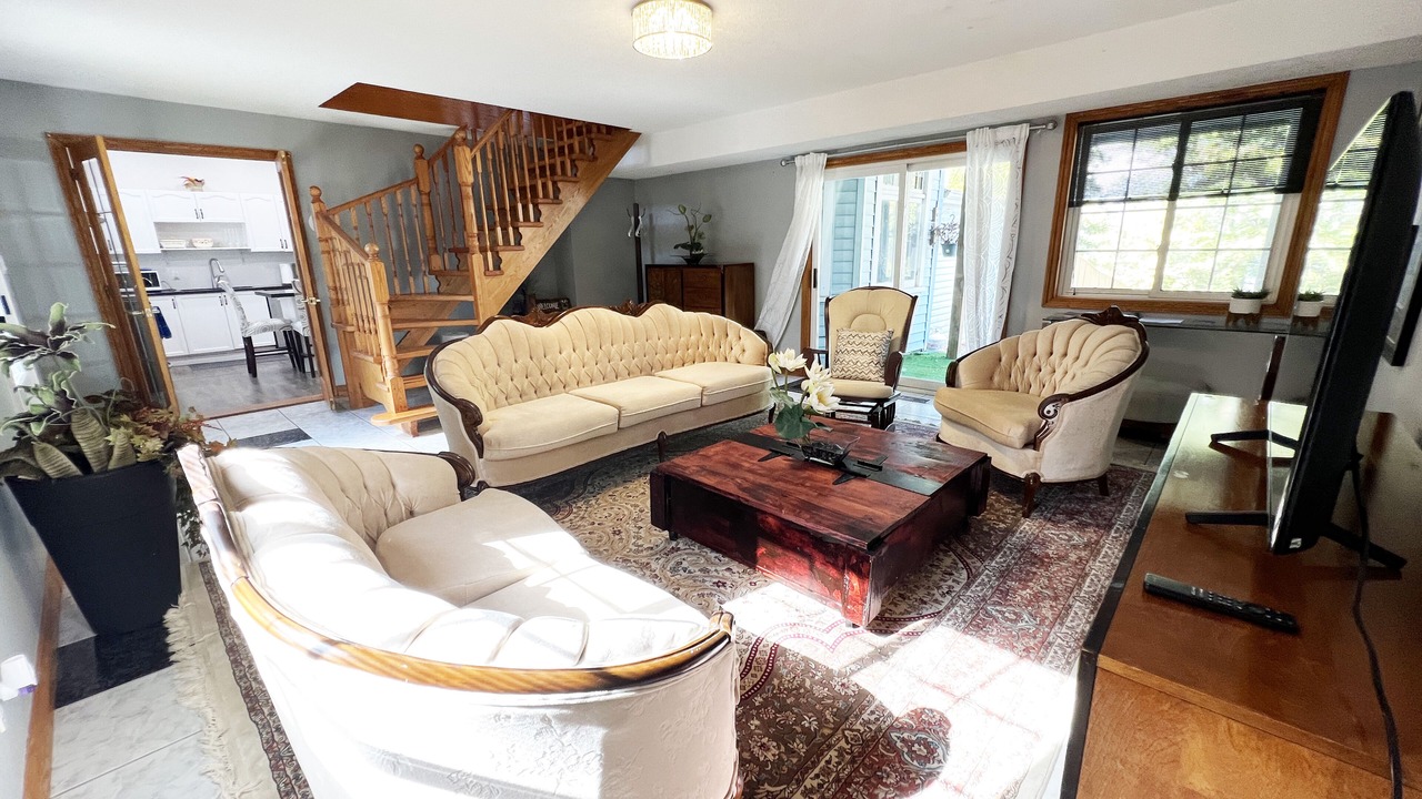 Photo of Livingroom in Barrie