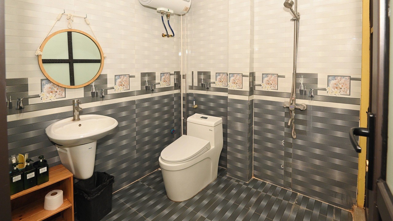 Photo of Bathroom in Hang Bo