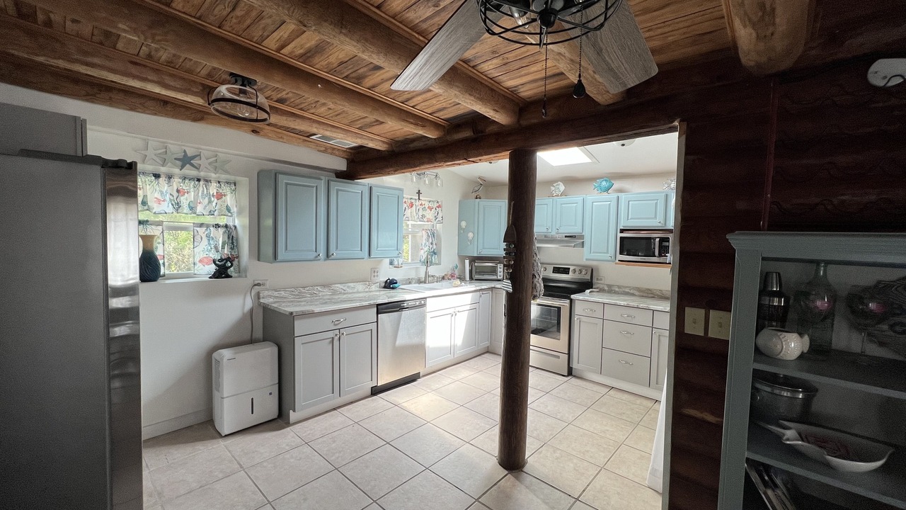 Photo of Kitchen in Gulf Breeze