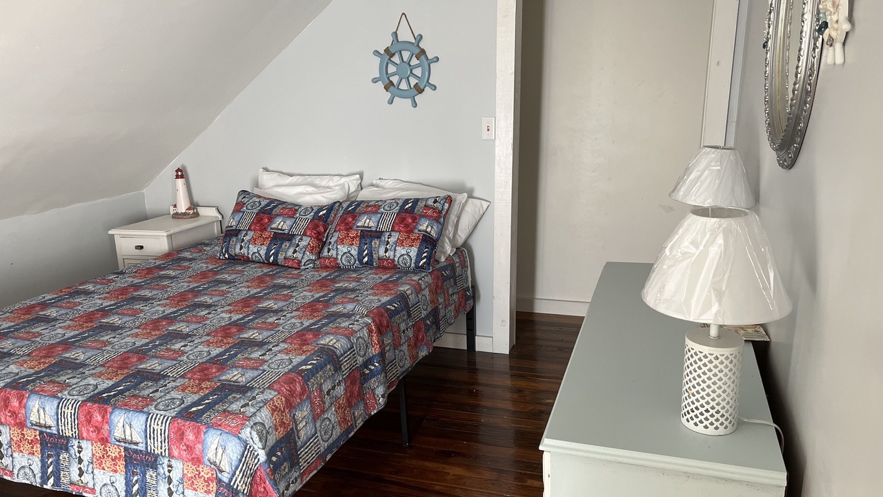 Photo of Bedroom in Gulf Breeze