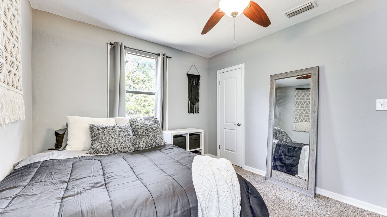 Photo of Bedroom in Avondale