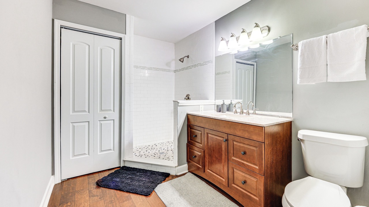 Photo of Bathroom in Avondale