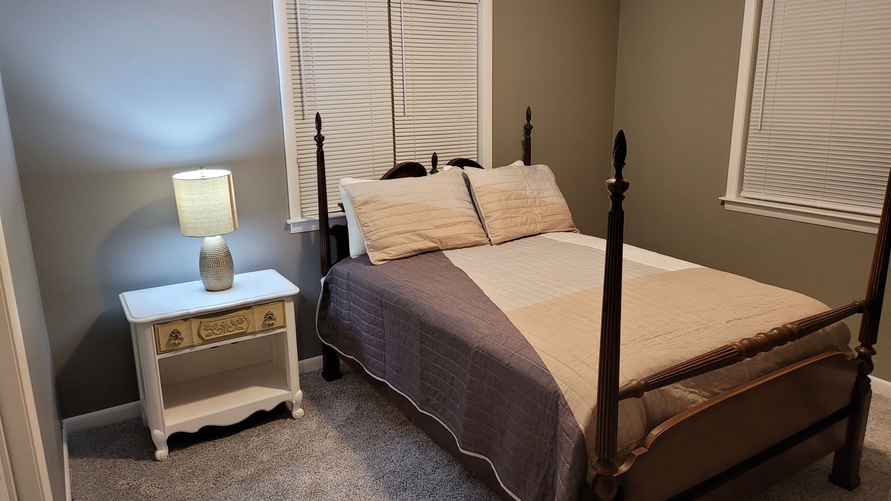 Photo of Bedroom in Guntersville