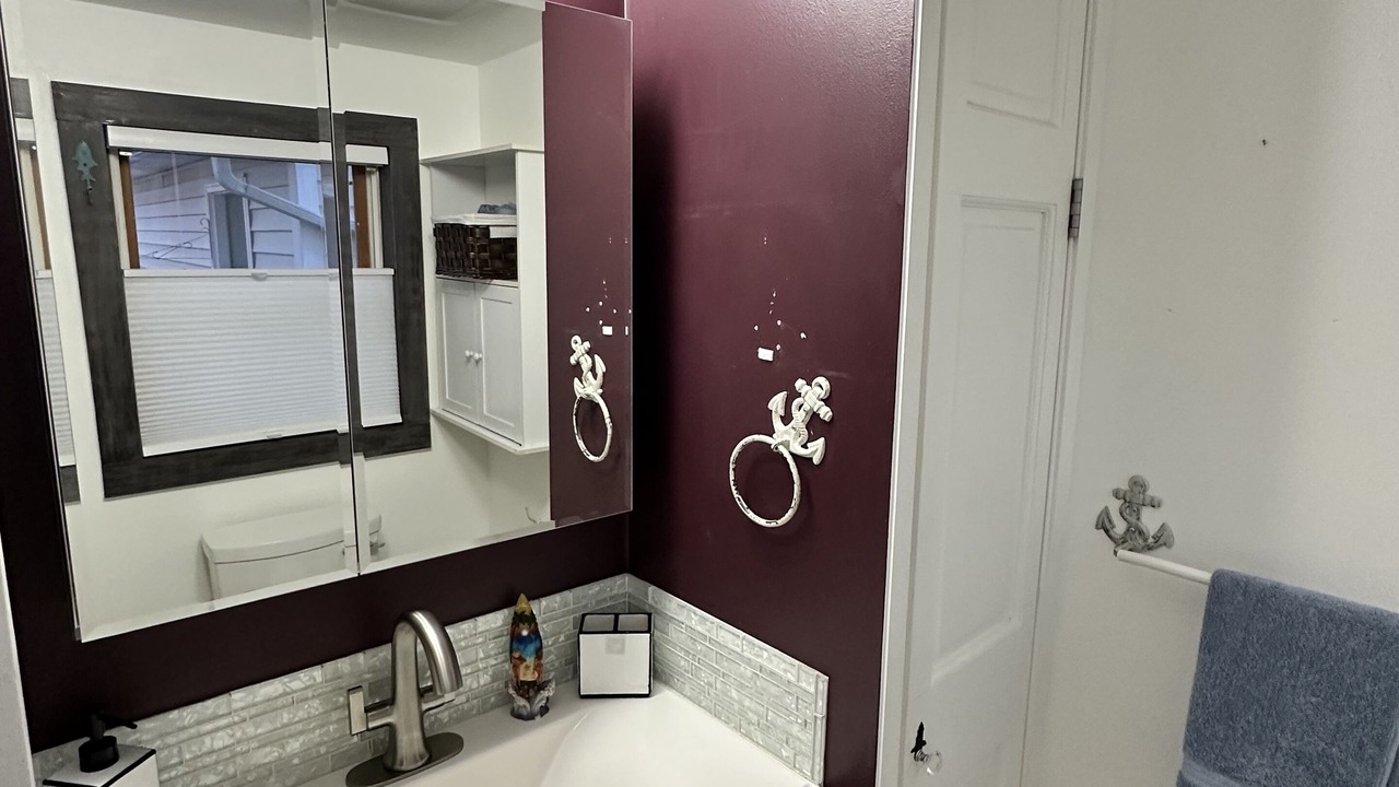 Photo of Bathroom in Niagara Falls - Western New York