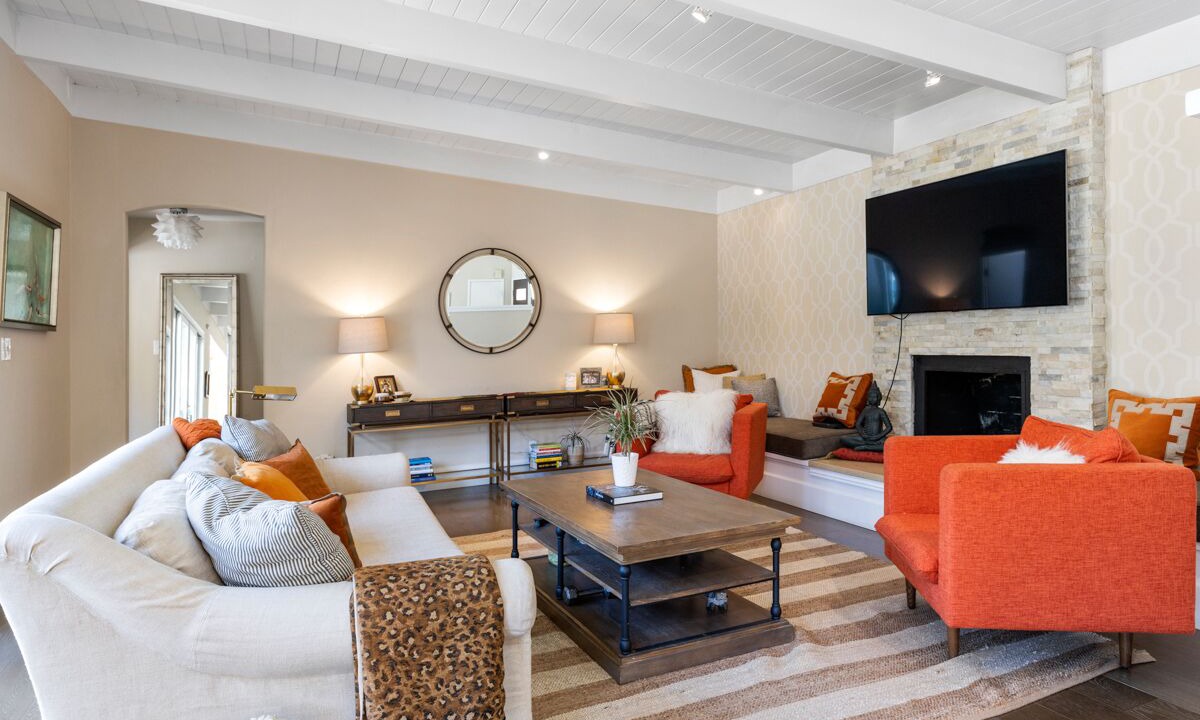 Photo of Livingroom in San Anselmo